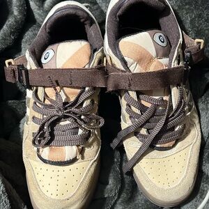 Adidas forum buckle low